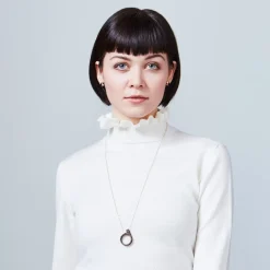Jewelry by Grundled - Halskæde (Kasus - Mørkt træ/forgyldt)