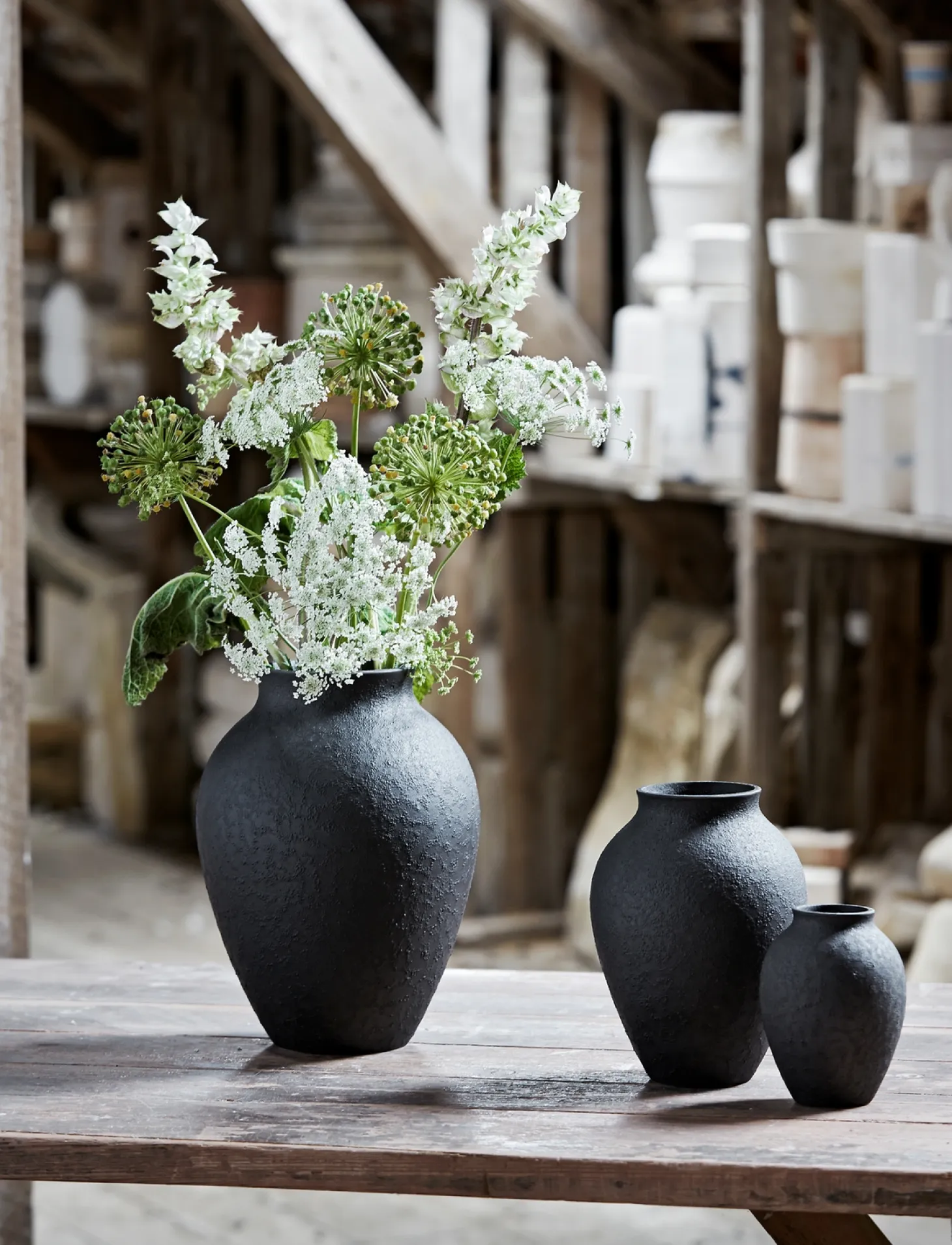 Knabstrup Keramik - vase H 20 cm black