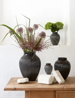 Knabstrup Keramik - vase H 12.5 cm ripple black