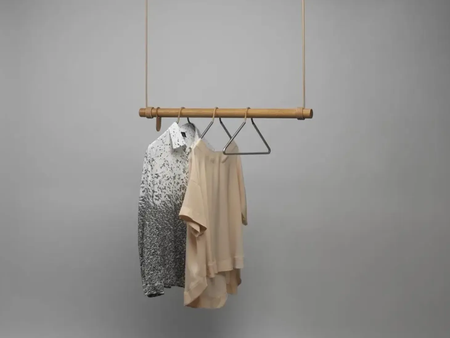 LindDNA bøjlestang - Swing 80 cm (black oak/black lether cord)