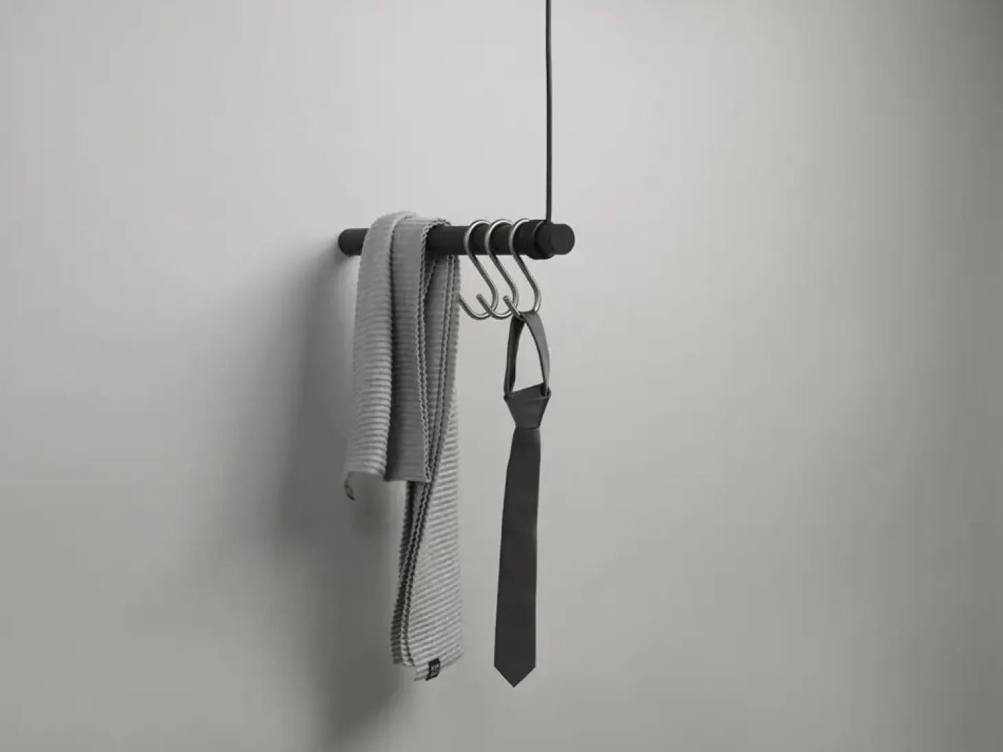 LindDNA bøjlestang - Wall swing 50 cm (nature oak/nature leather cord)