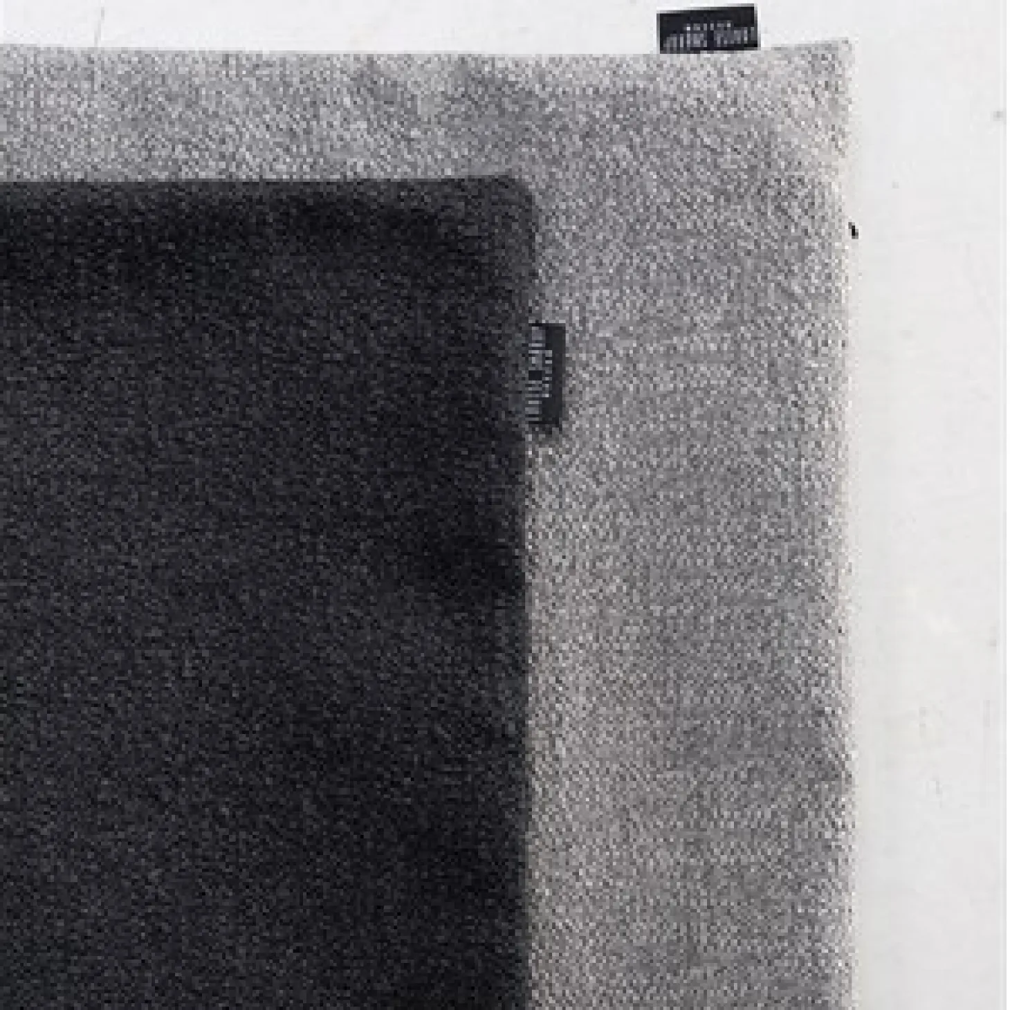 Louise Smærup - Pude Boule - Black (50x50 cm)