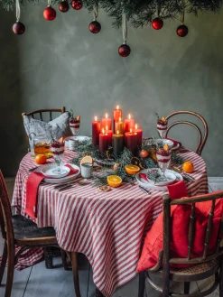 Lovely Linen - Dug - Misty - Square - Real Red / Rød - 145x250 cm