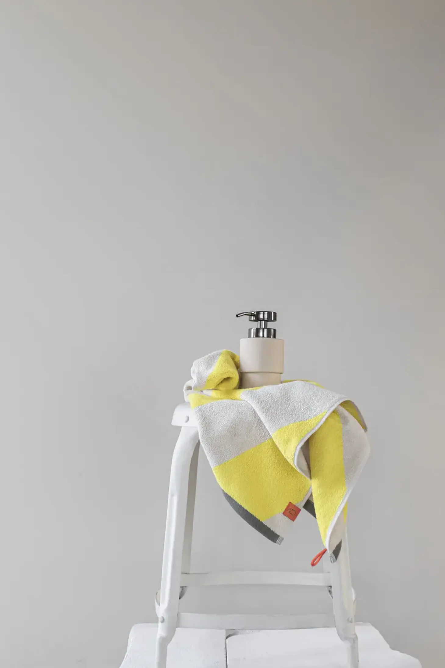 Mette Ditmer - DIAGONAL guest towel, 2-pack - Yellow