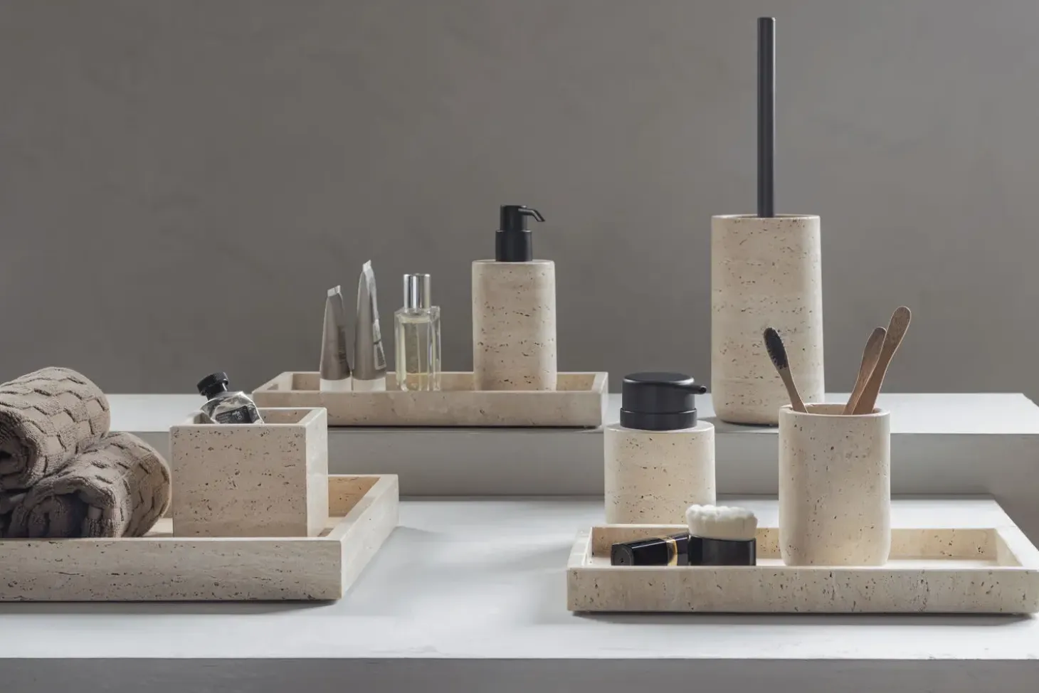 Mette Ditmer - TRAVERTINE toothbrush holder - Linen