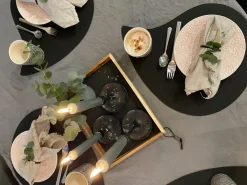 MiLLE W NORDISK DESIGN - Drop Dækkeserviet - Sort