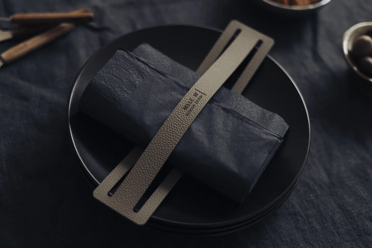 MiLLE W NORDISK DESIGN - Servietholder - Grå læder