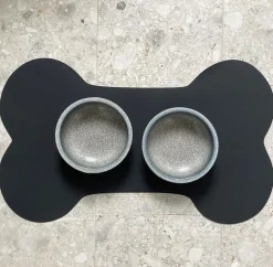MiLLE W NORDISK DESIGN - Underlag til madskål Hund - Sort - Medium