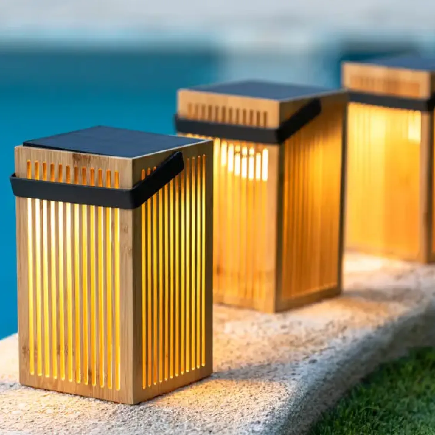 New Garden - Lanterne - Okinawa - Genopladelig med solceller og usb - Bambus