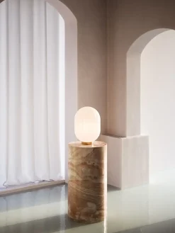 Nordic Tales - Bordlampe - "Bright Modeco" - m. sort ledning