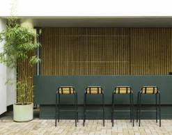 Normann Copenhagen - Bar havestol - Vig Robinie - 75cm - Sort