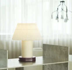 Normann Copenhagen - Cellu - Bordlampe - Creme - brun bund