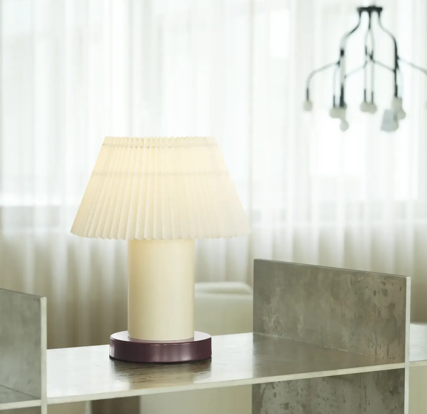 Normann Copenhagen - Cellu - Bordlampe - Creme - brun bund
