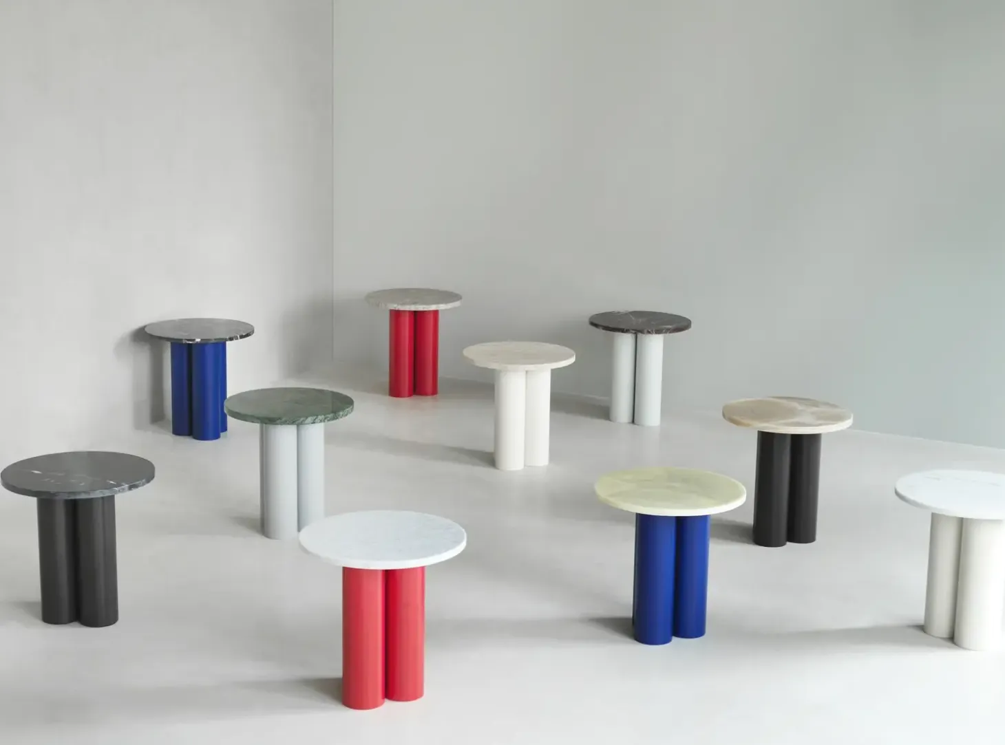 Normann Copenhagen - Dit Table Bright Red - Nero Marquina