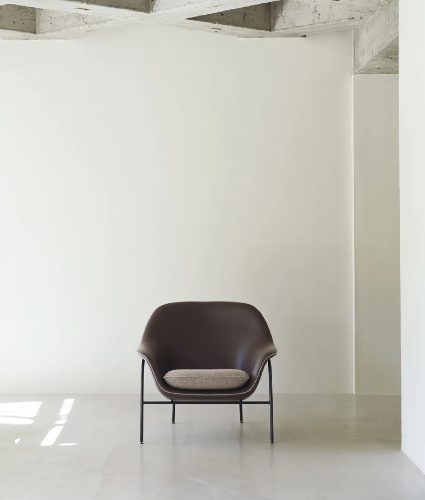 Normann Copenhagen - Drape Lounge Chair Low Black Steel