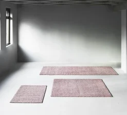 Normann Copenhagen - Flick Rug 80x200 cm - Off White/Burgundy