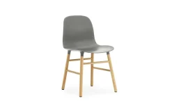 Normann Copenhagen - Form Chair Oak - Stol - Grå og Eg