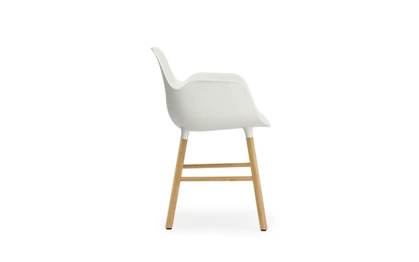 Normann Copenhagen - Form stol m. armlæn - hvid/eg