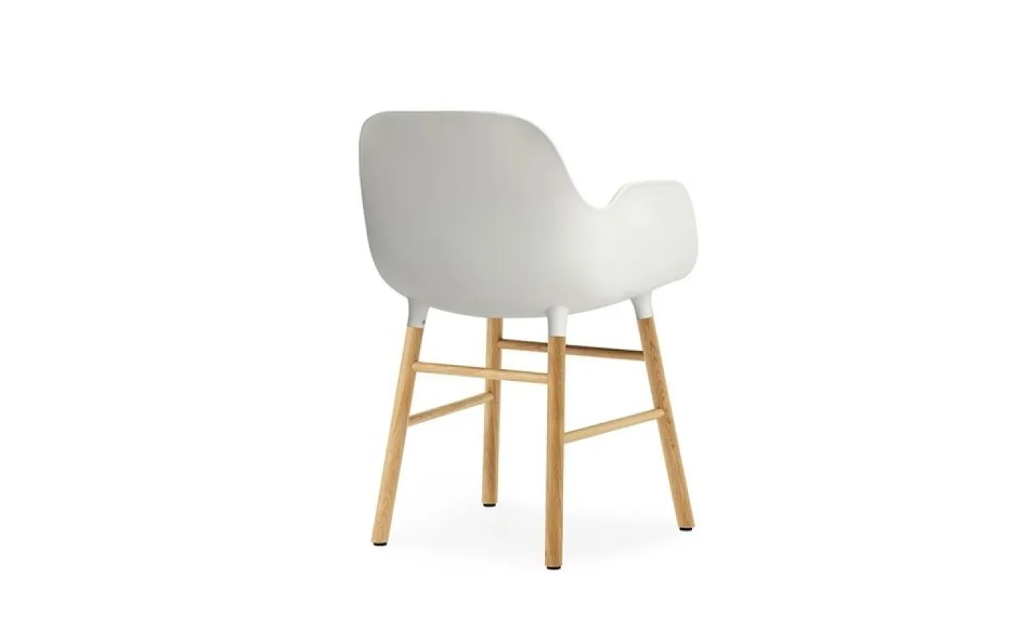 Normann Copenhagen - Form stol m. armlæn - hvid/eg