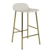 Normann Copenhagen - Form Barstool 65 cm - Lys grå/Messing