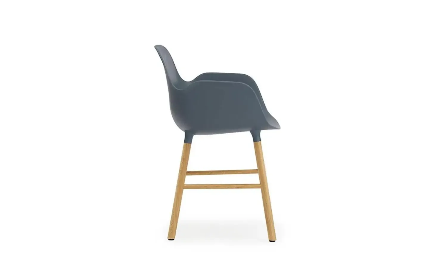 Normann Copenhagen - Form Armchair Oak