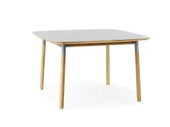 Normann Copenhagen - Form Bord - 120 x 120 cm - Grå