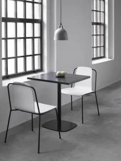 Normann Copenhagen - Form Cafe Table H74,5 cm - 60x60 cm