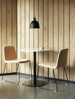 Normann Copenhagen - Form Cafe Table H74,5 Ø60 cm