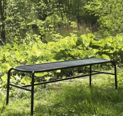Normann Copenhagen - Havebænk - Vig - Sort - 150 x 50 x 46 cm