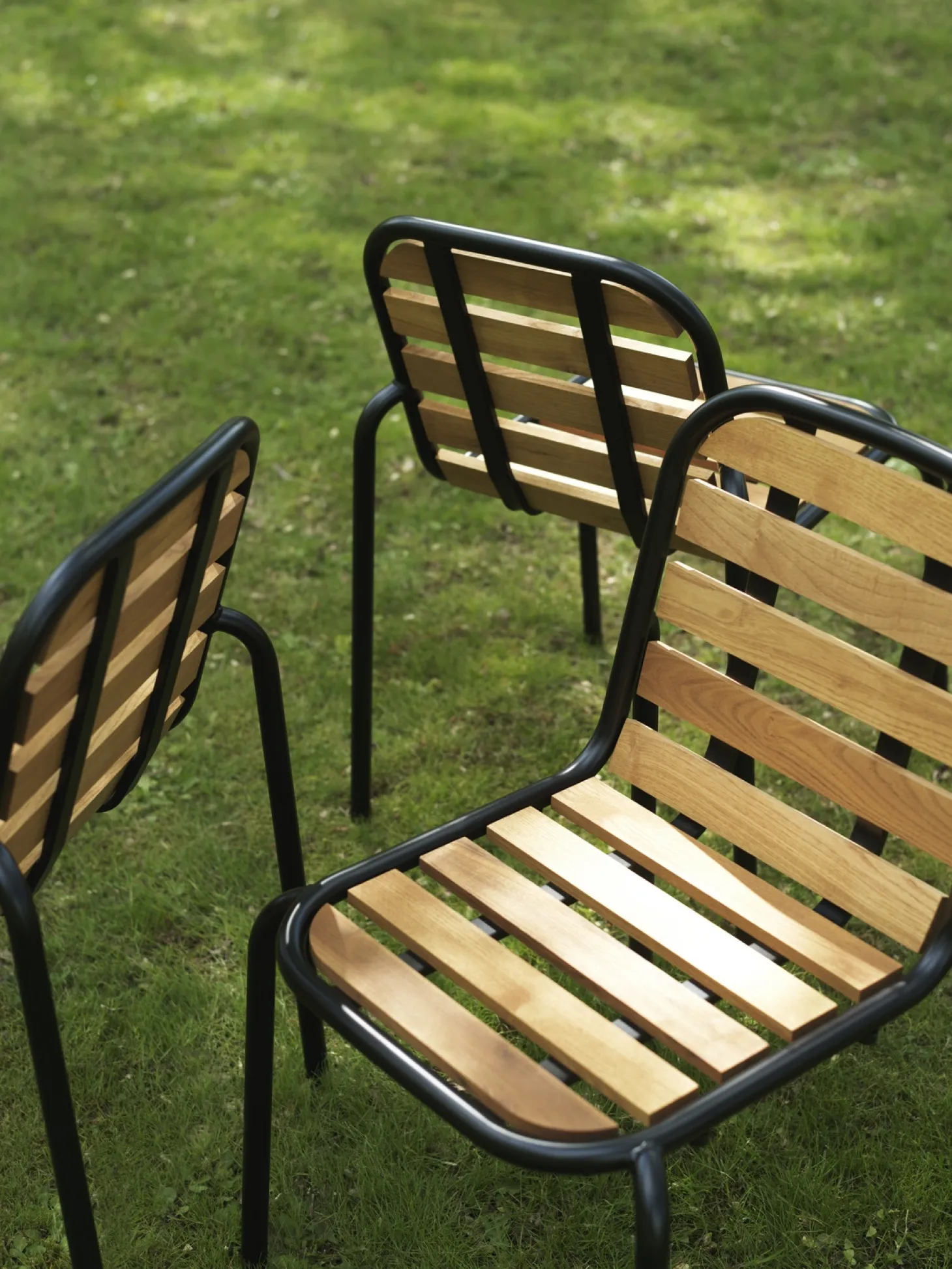 Normann Copenhagen - Havestol - Vig Robinie - Sort