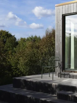 Normann Copenhagen - Havestol - armstol - Vig - Mørke grøn