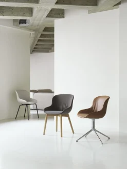 Normann Copenhagen - Hyg Comfort Chair Swivel 4L Full Upholstery Alu