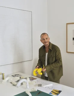 Normann Copenhagen - Lysestage - Crooked Candlestick Two - Yellow/Gul