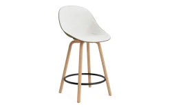 Normann Copenhagen - Mat Bar Chair 65 cm Front Upholstery Seaweed Beech/Black - Hallingdal 110