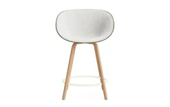 Normann Copenhagen - Mat Bar Armchair 65 cm Front Upholstery Seaweed Beech/Cream - Hallingdal 110