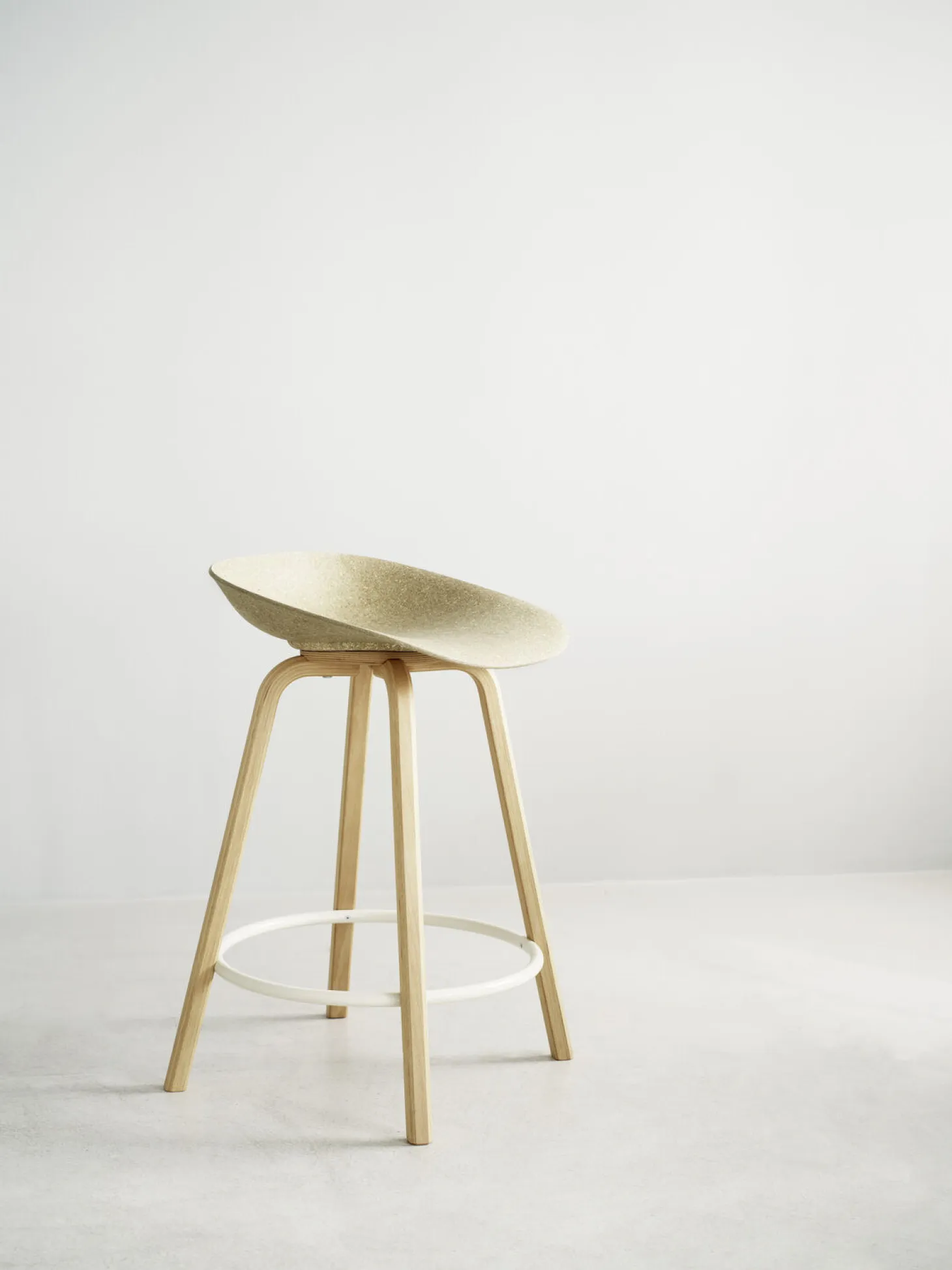 Normann Copenhagen - Mat Barstool 65 cm Beech/Black
