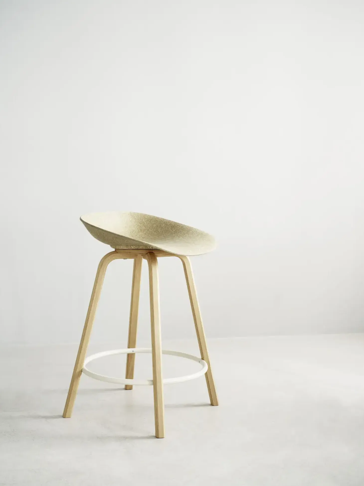 Normann Copenhagen - Mat Barstool 65 cm Beech/Cream