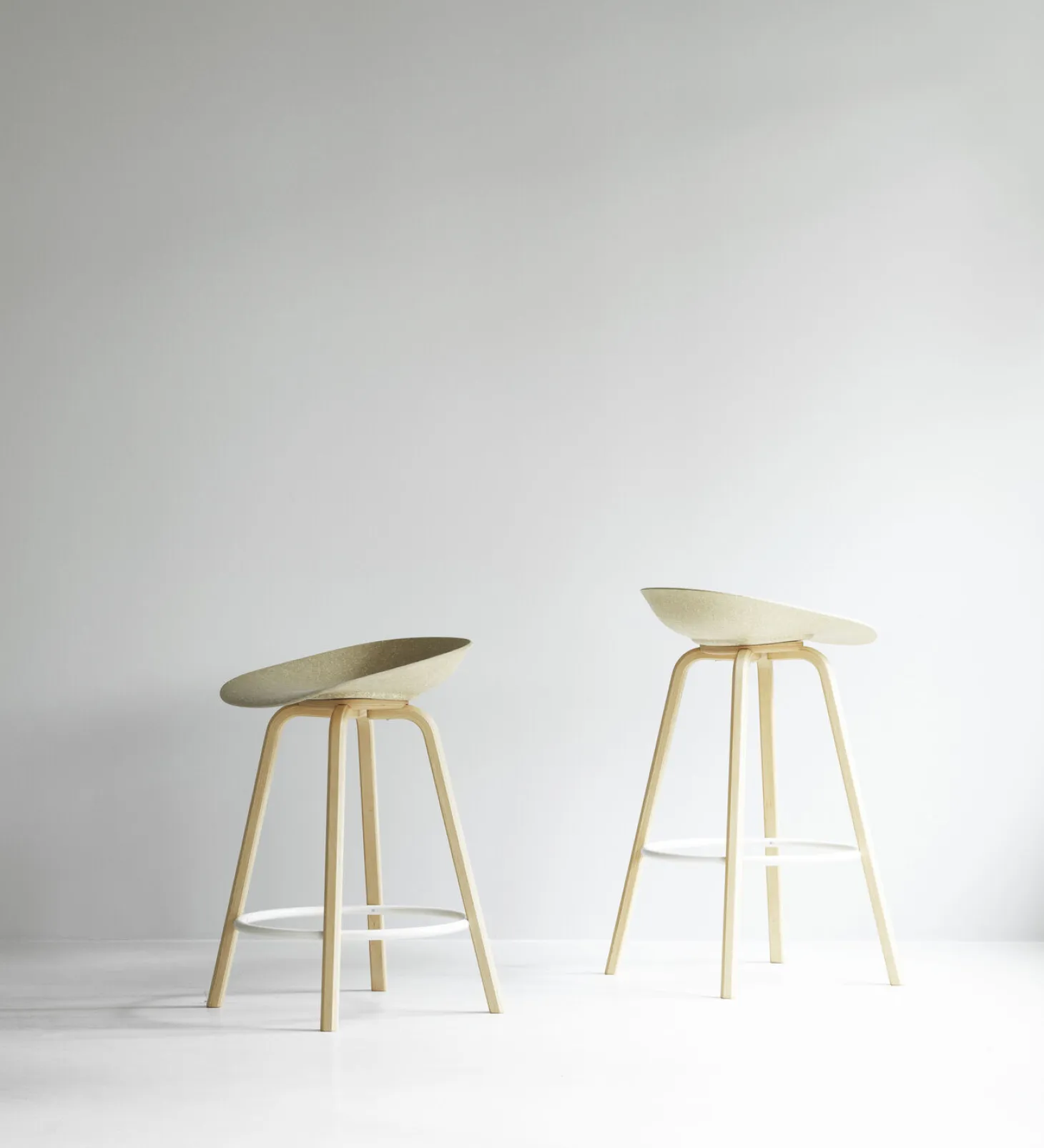 Normann Copenhagen - Mat Barstool 65 cm Beech/Cream