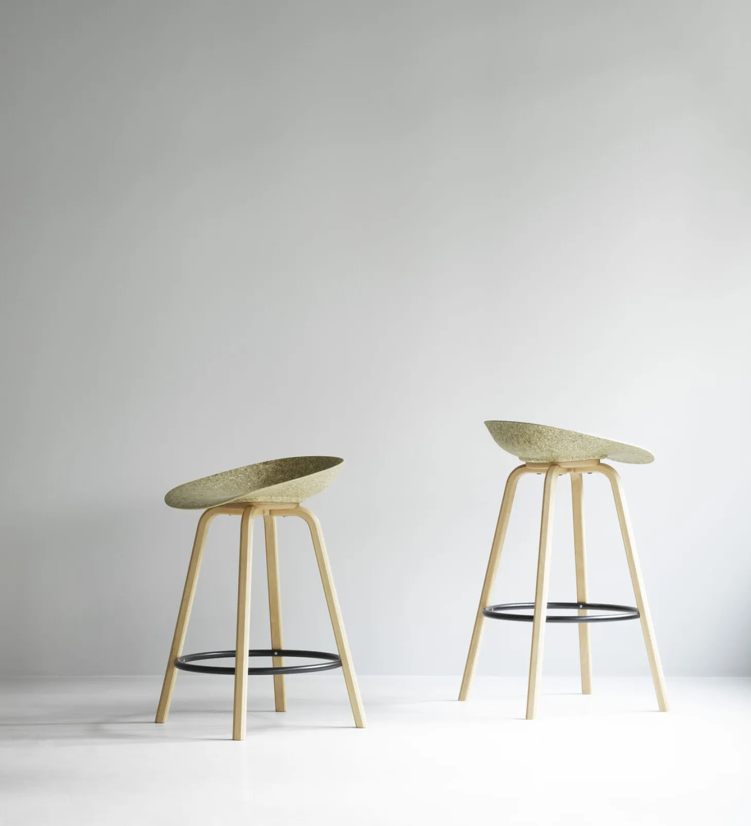 Normann Copenhagen - Mat Barstool 65 cm Beech/Cream