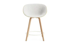 Normann Copenhagen - Mat Bar Armchair 65 cm Front Upholstery Hemp Beech/Cream - Hallingdal 110
