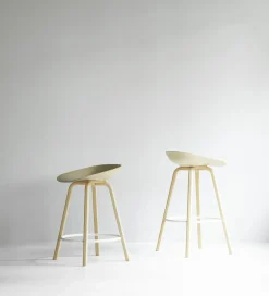 Normann Copenhagen - Mat Barstool 65 cm Beech/Cream