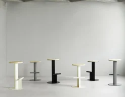 Normann Copenhagen - Pole Barstool 75 cm - Pine/Sand