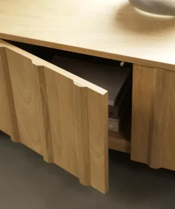 Normann Copenhagen - Rib Skænk lav - eg