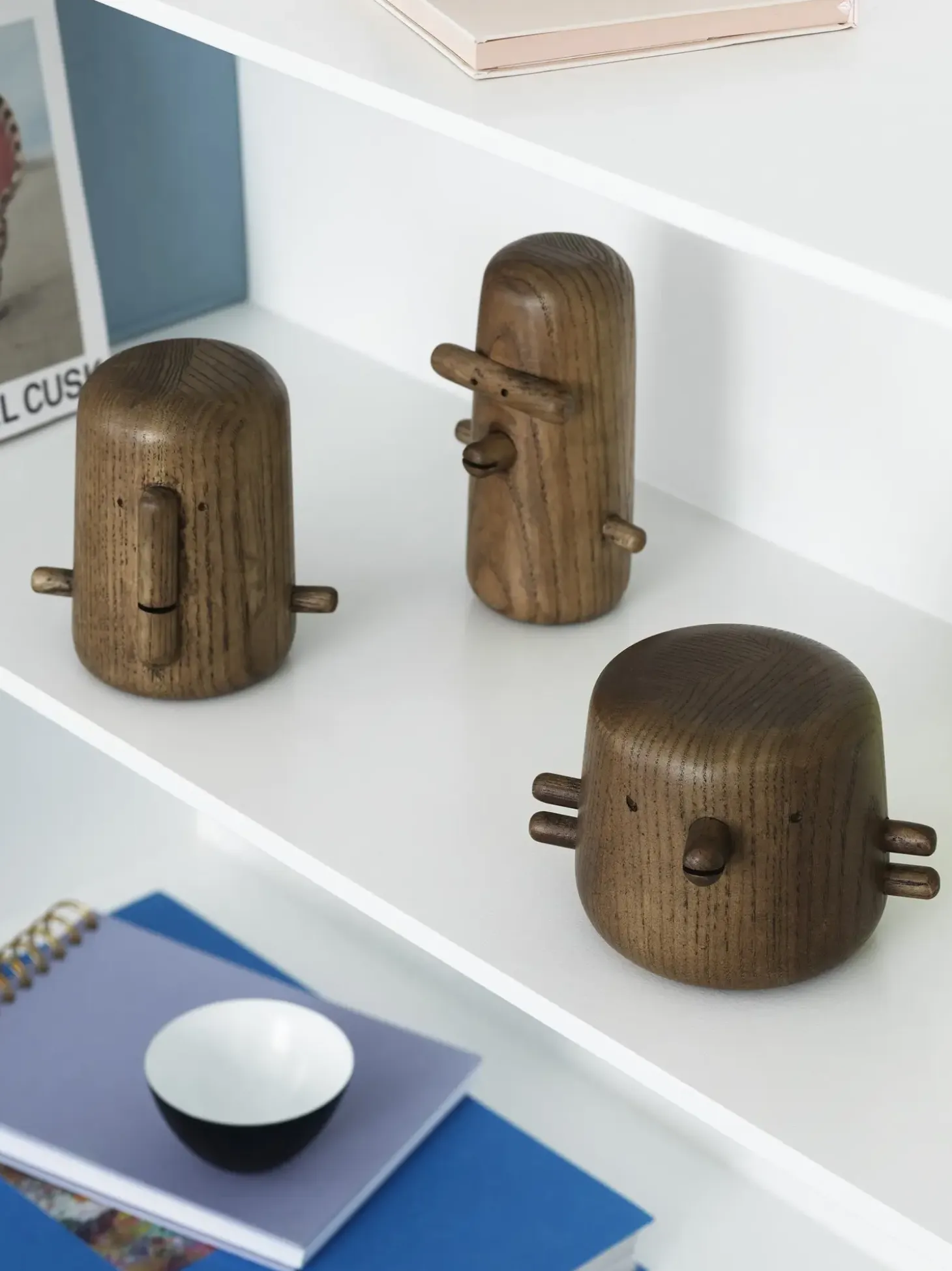 Normann Copenhagen - San træfigur - Bejdset ask