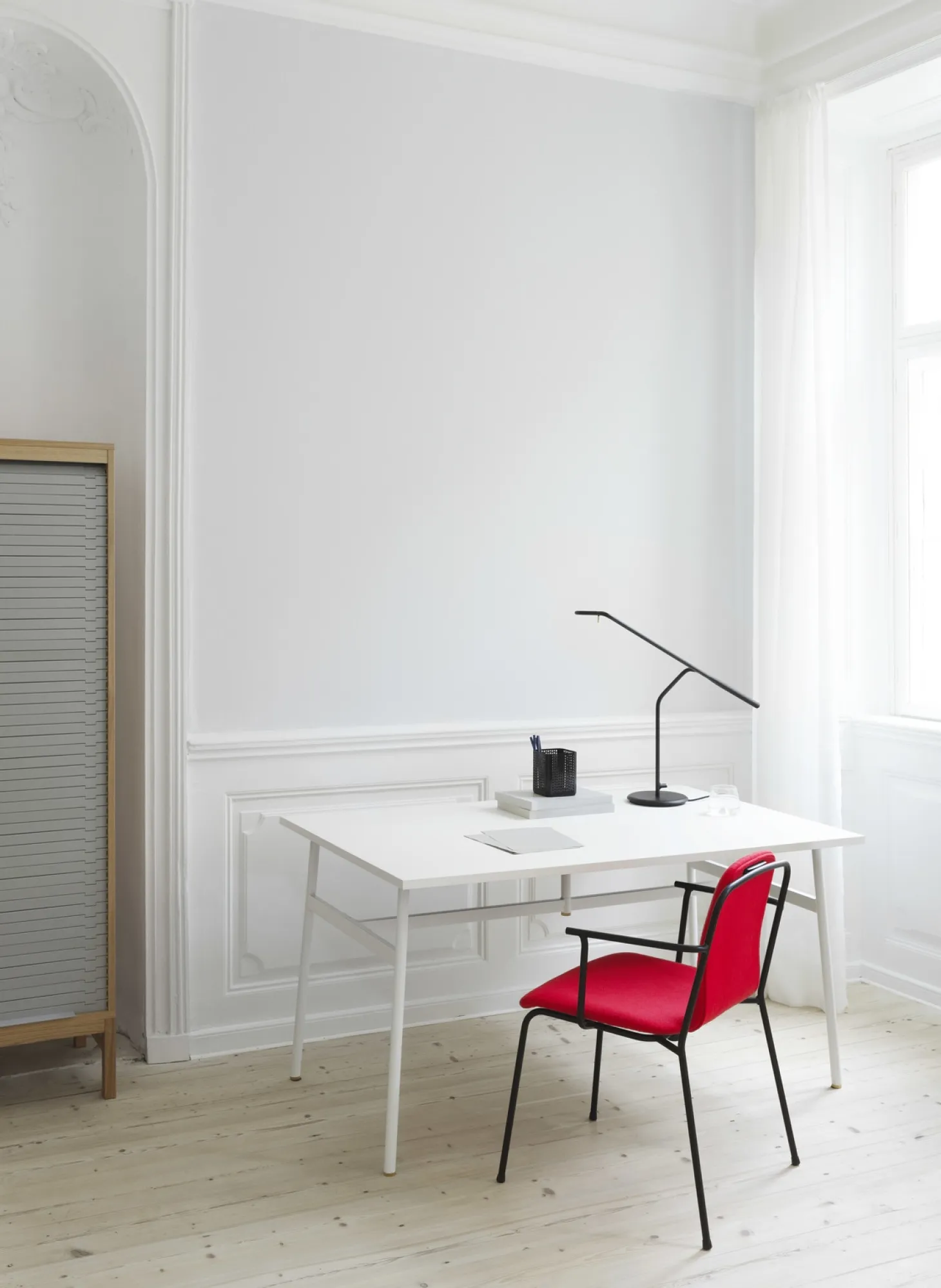 Normann Copenhagen - Studio Armchair Full Upholstery Black Steel