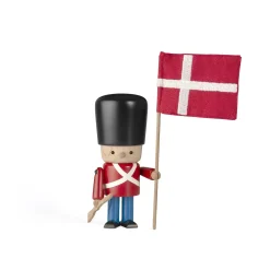NovoForm - Rød garder m. flag og gevær