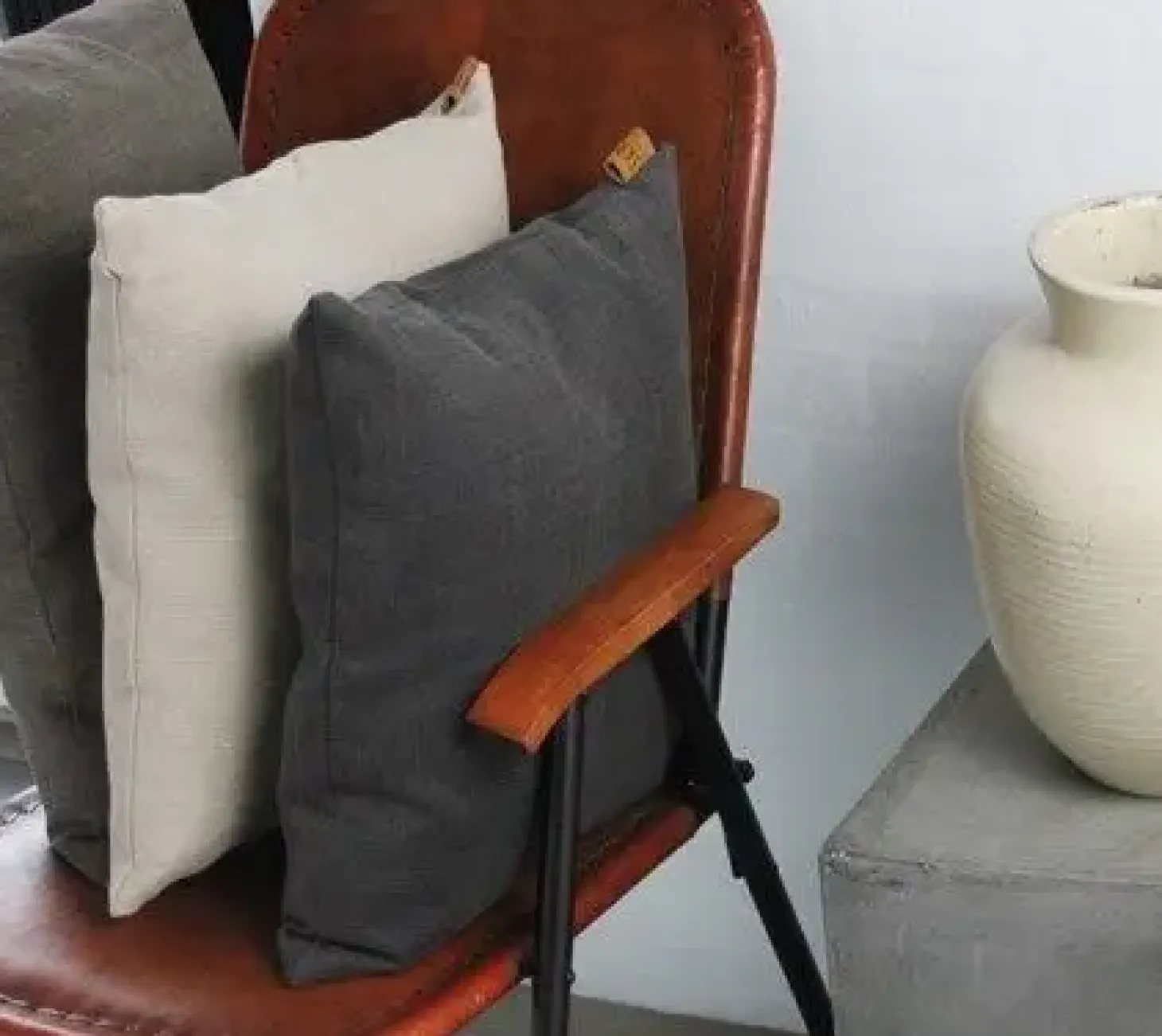 Skriver Collection - Pude - Hotmadi - brun - 45x45 cm