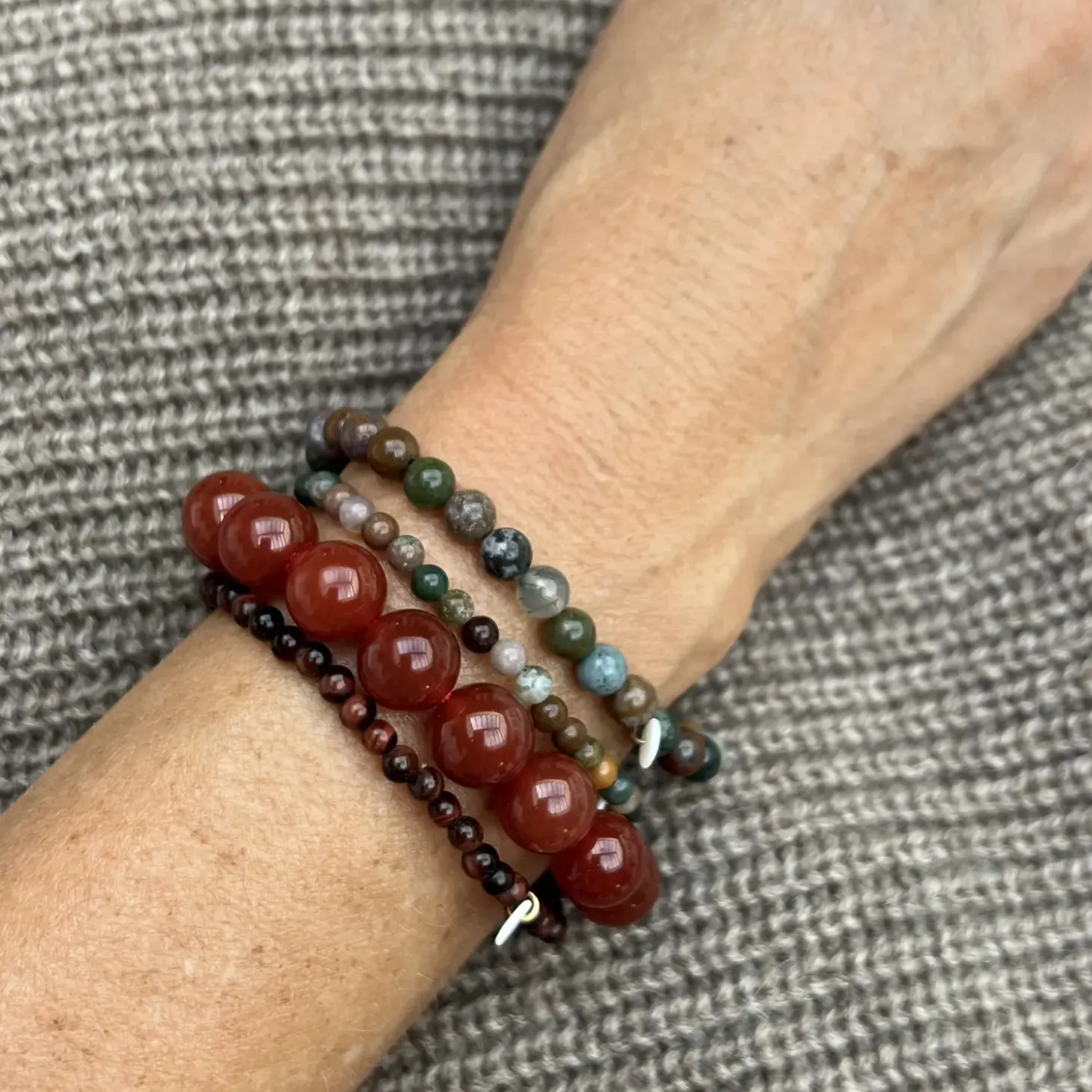 Soï - Red Tiger Eye - Krystal armbånd - Selvtillid - 4 mm