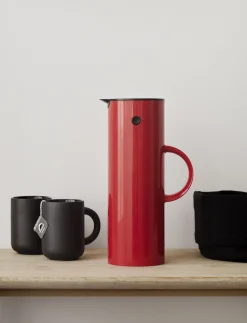 Stelton - EM77 termokande 1 l. red