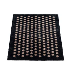 Tica Copenhagen - Smudsmåtte - Dots - Sort/Sand - 40x60 cm.